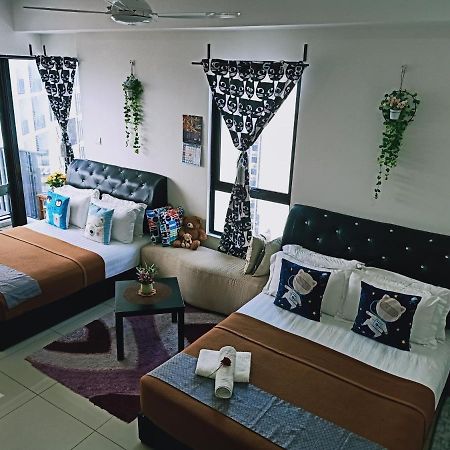 D'Gunduls Homestay Studio By Dgh I-City Shah Alam Esterno foto