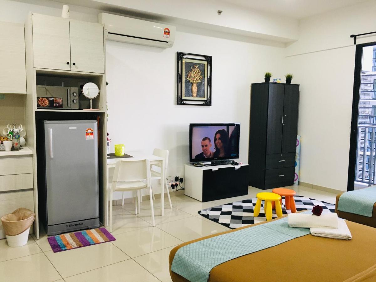 D'Gunduls Homestay Studio By Dgh I-City Shah Alam Esterno foto