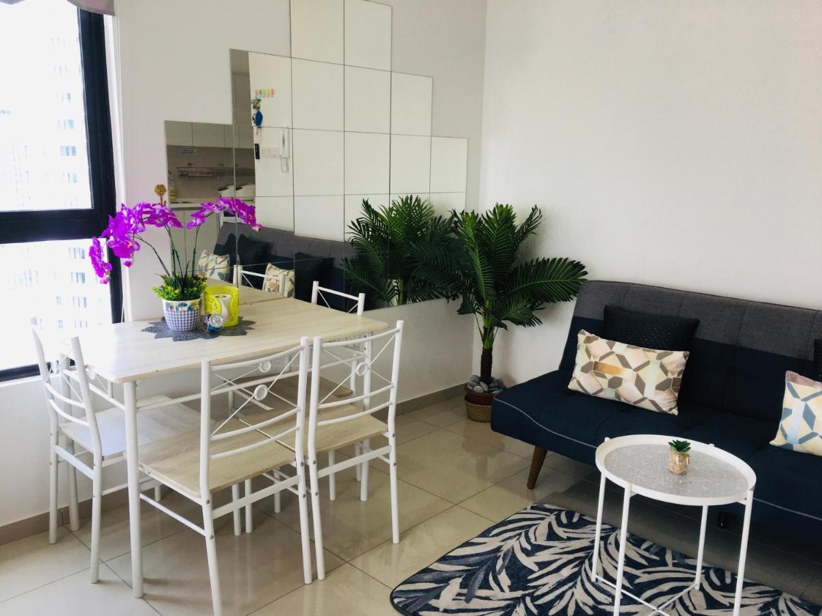 D'Gunduls Homestay Studio By Dgh I-City Shah Alam Esterno foto