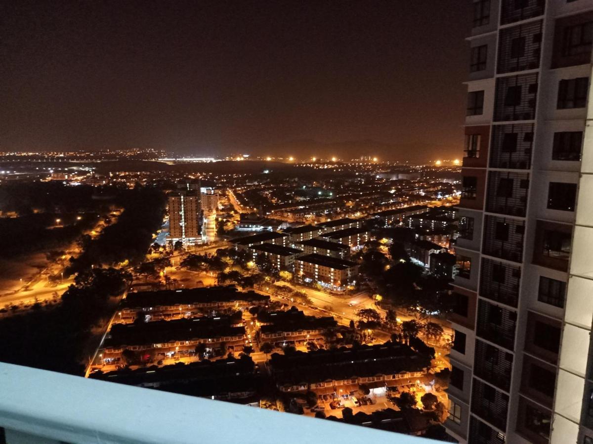 D'Gunduls Homestay Studio By Dgh I-City Shah Alam Esterno foto