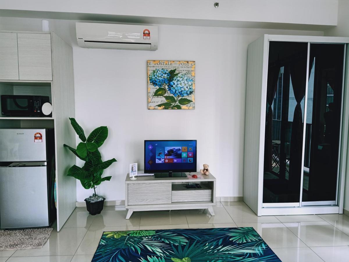 D'Gunduls Homestay Studio By Dgh I-City Shah Alam Esterno foto
