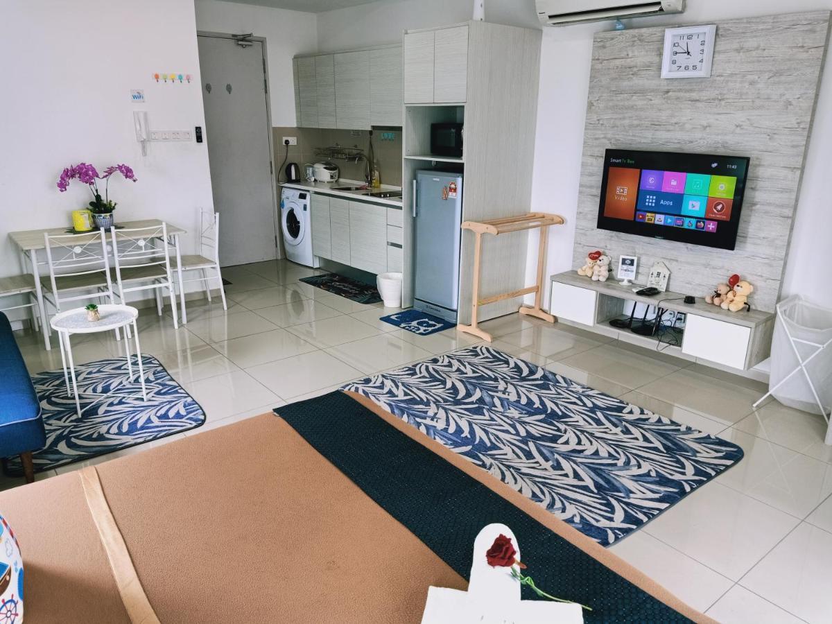 D'Gunduls Homestay Studio By Dgh I-City Shah Alam Esterno foto