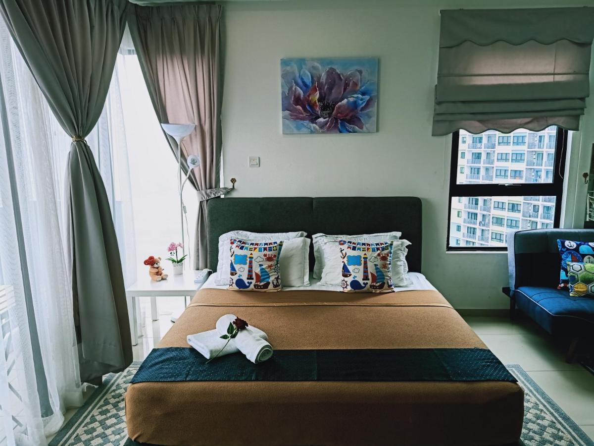 D'Gunduls Homestay Studio By Dgh I-City Shah Alam Esterno foto