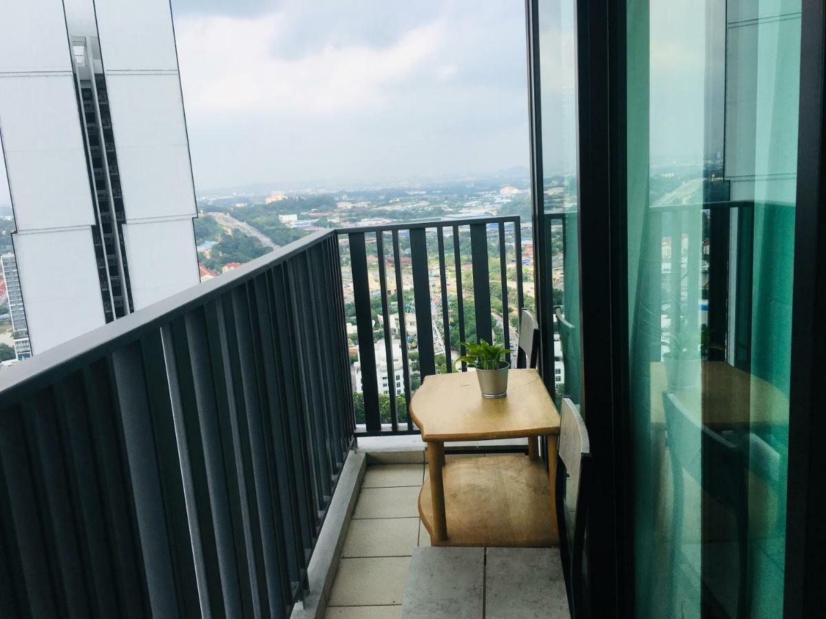 D'Gunduls Homestay Studio By Dgh I-City Shah Alam Esterno foto